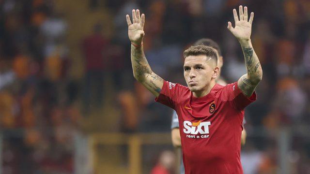 Son dakika: Galatasaraylı taraftarları endişelendiren açıklama! Lucas Torreira'nın menajeri: 'O kulüple görüşeceğim!'