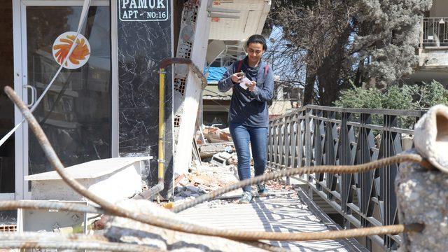 Ağır hasarlı evine girdiğinde gözlerine inanamadı! O da bizi bekliyordu demek ki