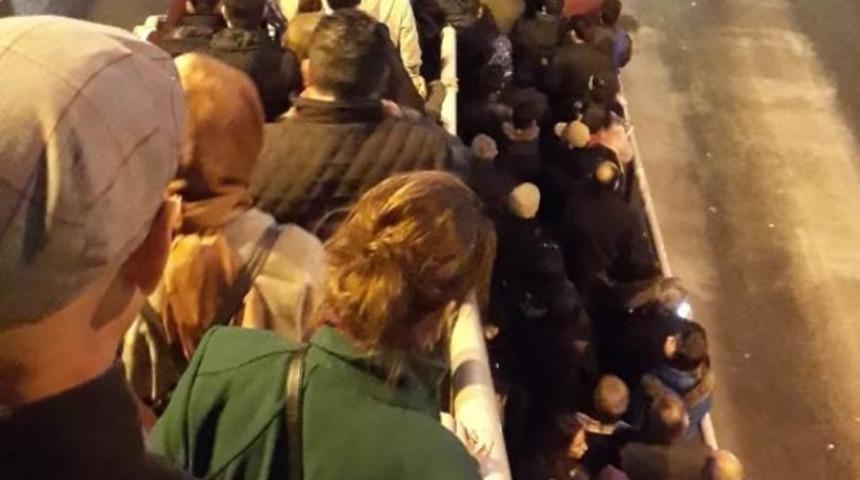 İstanbul'da hafta sonu &ccedil;ilesi! Vatandaşlar isyan etti