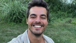 Gönül Dağı'nın yıldızı Berk Atan sevgilisiyle barıştı! Tatil pozlarını peş peşe paylaştı