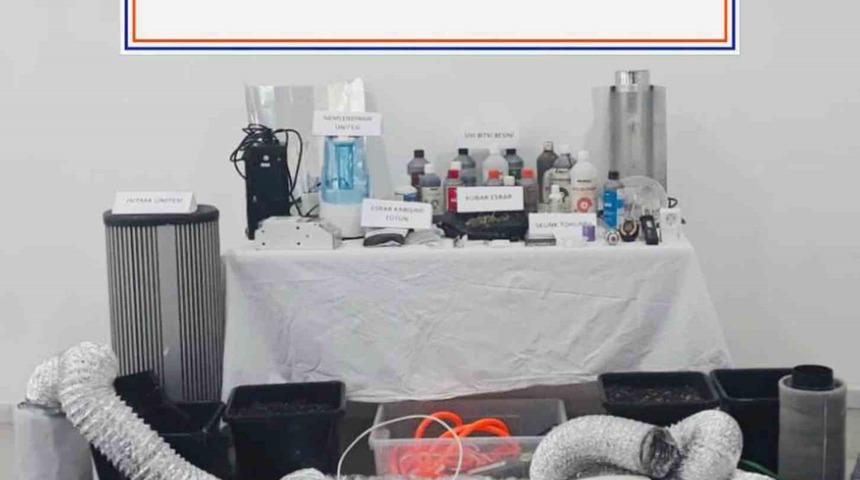 Evde uyuşturucu imalatına jandarma operasyonu