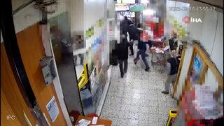 Bolu'da depremin panik anları! Pasajdan böyle çıktılar... Tavandan tozlar da döküldü