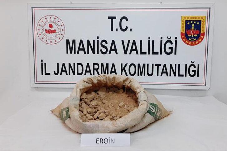 Manisa'da uyuşturucu operasyonunda 3 kişi tutuklandı