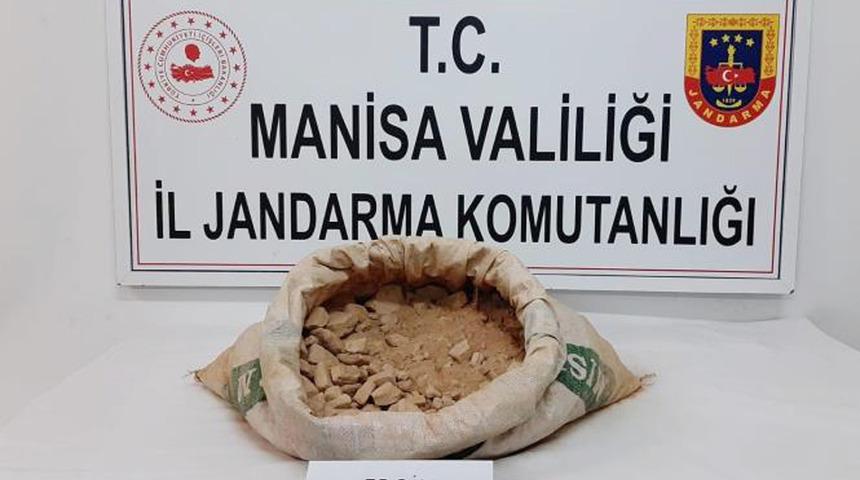 Manisa'da uyuşturucu operasyonunda 3 kişi tutuklandı