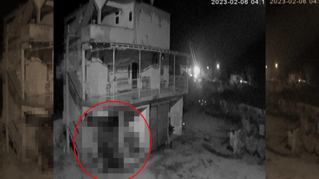 Çiftliğin ambar kısmında bulunuyorlardı... Depremde evin yıkılmasını böyle önlediler!