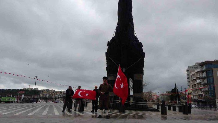 Şehitler için 508 bin adım atarak Çanakkale’ye geldi