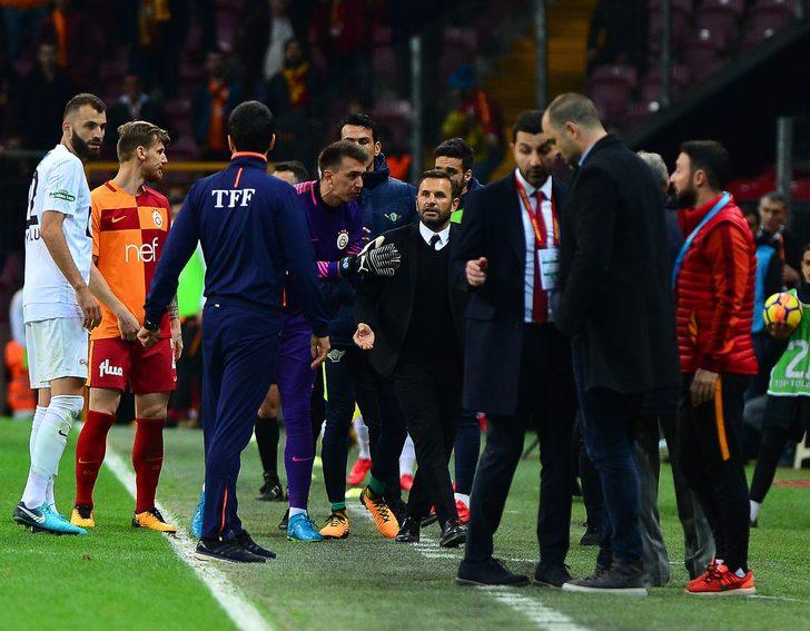 Akhisarspor'da Okan Buruk'a şok ceza G1