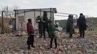 Balıkçılar fark etti! Göçmenler 'Yunanistan' diye Çıplak Ada'ya bırakıldı