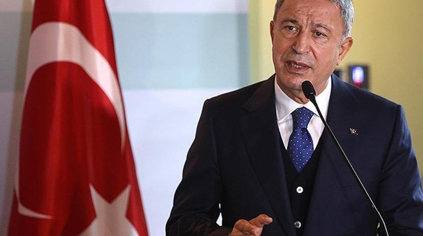 Son dakika: Teröristleri taşıyan helikopterin düşmesine ilişkin Bakan Akar'dan ilk yorum: PKK/YPG destekçileri suçüstü yakalandı