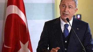 Son dakika: Teröristleri taşıyan helikopterin düşmesine ilişkin Bakan Akar'dan ilk yorum: PKK/YPG destekçileri suçüstü yakalandı
