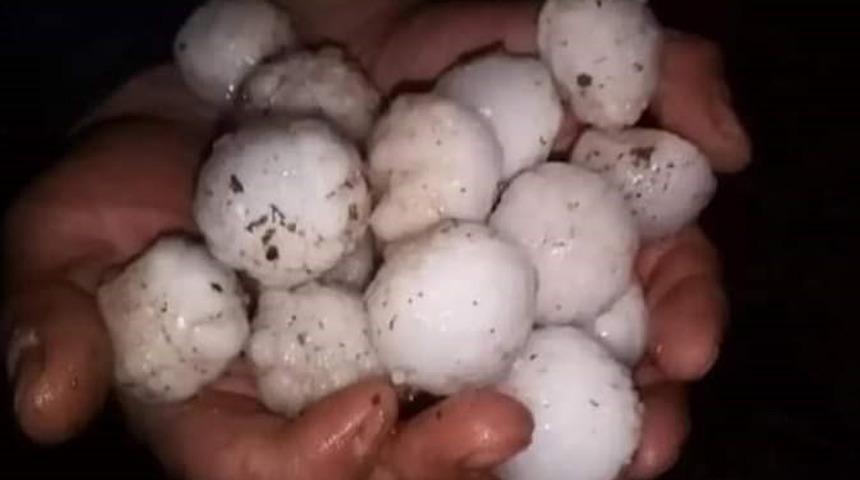 Kilis'te ceviz büyüklüğünde dolu yağdı! "Gök delindi"