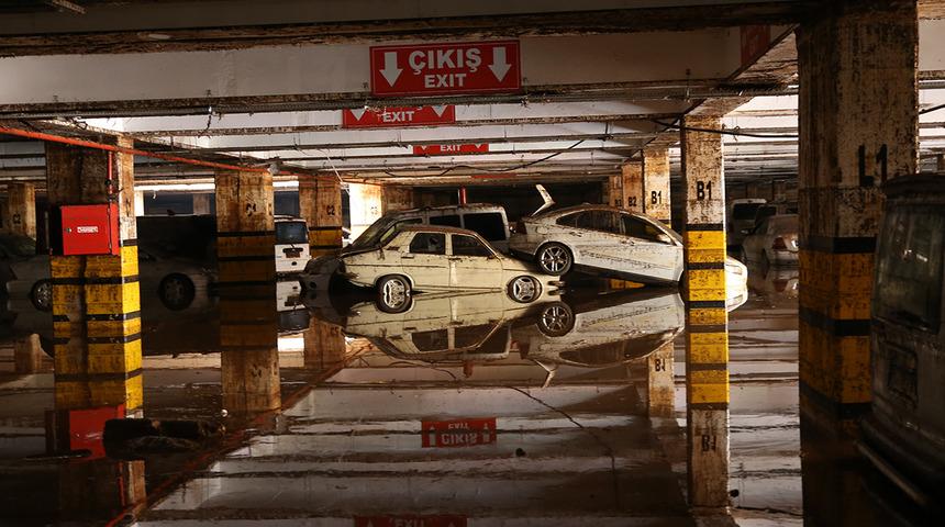 Son dakika: 'Bu geceye dikkat' deyip duyurdular! Sel felaketi sonrası hava durumu merak ediliyordu... Uyarı geldi