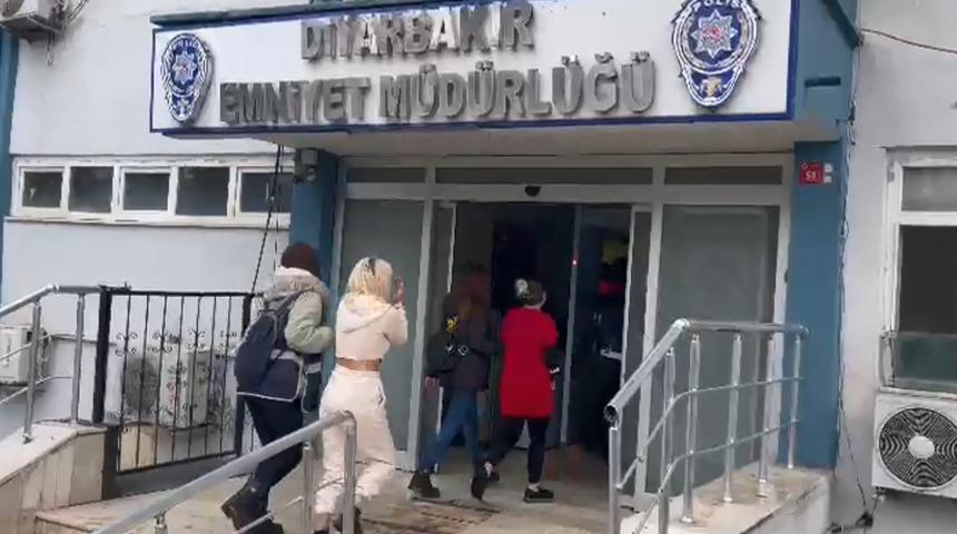 Fuhşun kapısını bu şifreyle açıyorlarmış! 'Alo Masaj' operasyonunda çok sayıda gözaltı