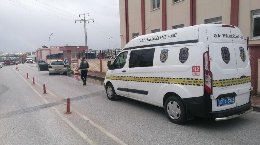 Silahlı saldırı dehşeti! Yaralı halde aracını kullanarak karakola sığındı