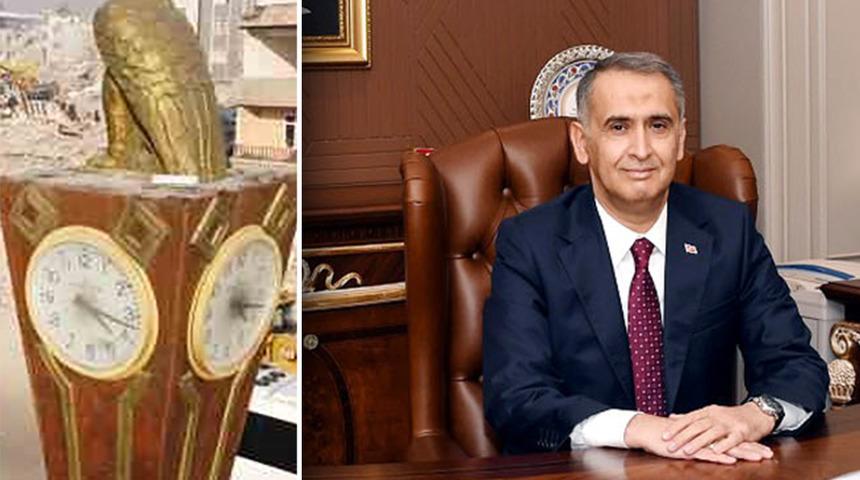 Sağlık sorunlarını gerekçe gösterip istifa etmişti! Eski Adıyaman Valisi Çuhadar'dan 'deprem' şiiri: Yıkımın sembolü haline gelen saat kulesine göndermesi dikkat çekti