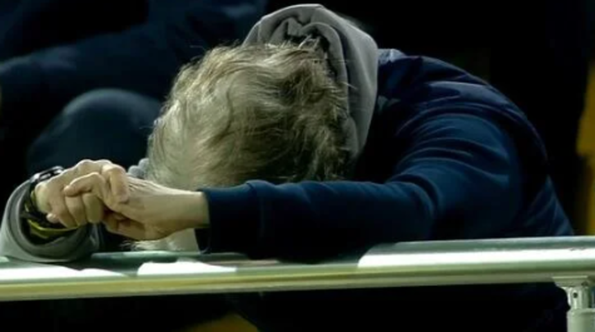 SON DAKİKA: Fenerbahçe'ye bir şok da Jorge Jesus'tan! Kırmızı kartla atıldı, Beşiktaş derbisinde cezalı duruma düştü