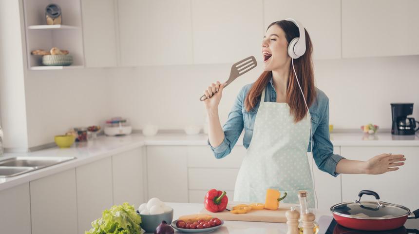 Popüler şarkı sözlerini tamamlayabilecek misin?