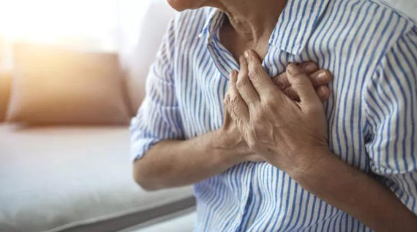 Ağzınıza bile sürmeyin! Kalp krizi riskini artıran yiyecekler