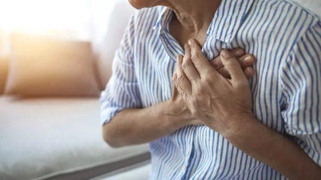 Ağzınıza bile sürmeyin! Kalp krizi riskini artıran yiyecekler