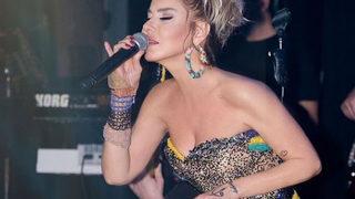 Gülben Ergen paylaştı! Seçimler, mitingler...