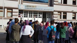 Öğrencilere 'Namaza gitmedin' dayağı iddiası! 