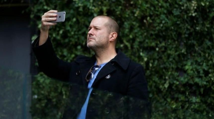 Apple tasarım ekibinin başına ge&ccedil;ti