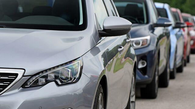 Sıfır ve ikinci el otomobilde dikkat çeken rakamlar