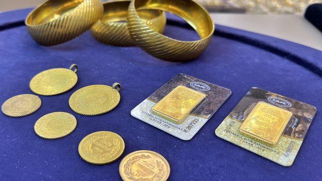 Altın fiyatları yatırımcılarının kafasını karıştırdı: Kapalıçarşı ile 40, Darphane ile 200 TL'lik fark! 6 ayda yüzde 43 arttı...