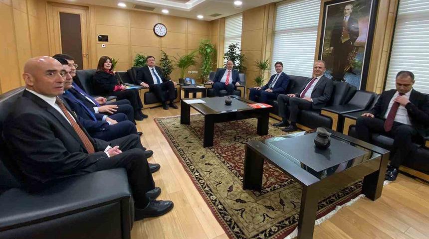 Altılı masadan ittifak başvurusu: YSK'ya sunuldu