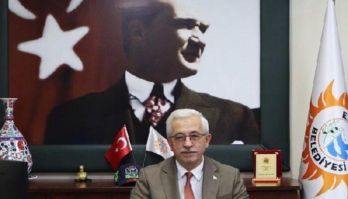 Belediye Başkanı'na bıçaklı saldırı