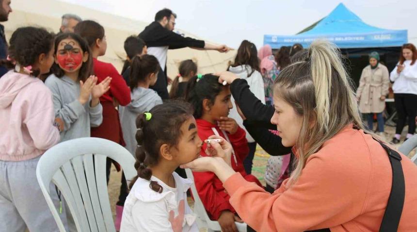 Etkinliklerle çocuklar deprem psikolojisnden uzaklaştırılıyor