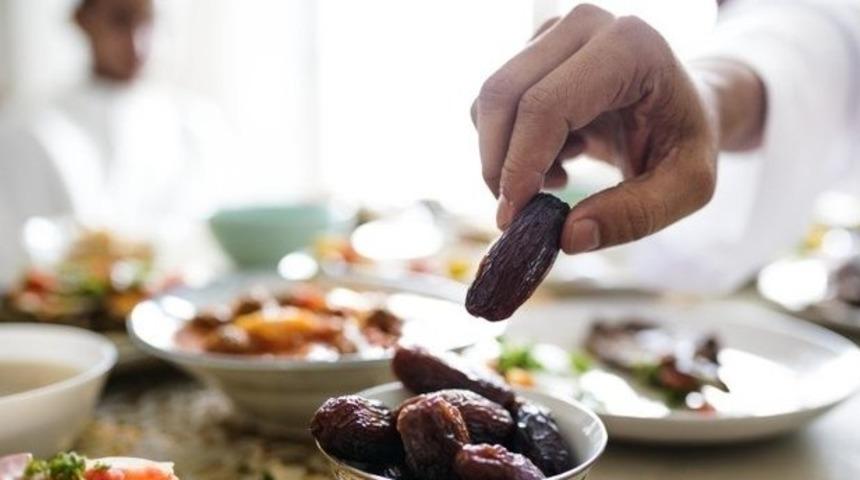 Sağlık Bakanlığı'ndan ramazanda beslenme uyarısı! Oru&ccedil; tutacak olanlar bu &ouml;nerilere dikkat