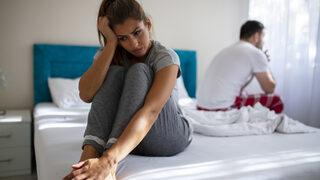 Anorgazmi (orgazm olamama) sorunu neden olur, türleri nelerdir? Orgazm olamama asıl tedavi edilir, tedavide terapilerin rolü nedir?