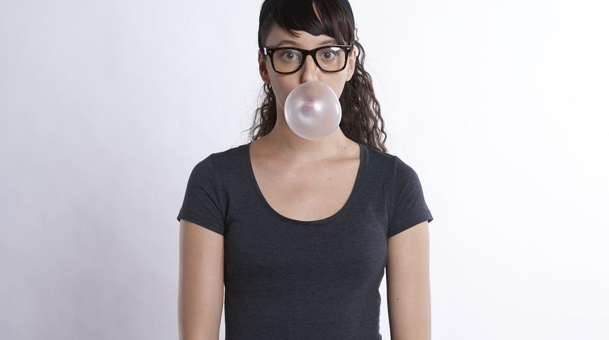 Sakız çiğnemek orucu bozar mı? Oruçluyken sakız çiğnenir mi? Diyanet'ten merak edilen soruya yanıt!