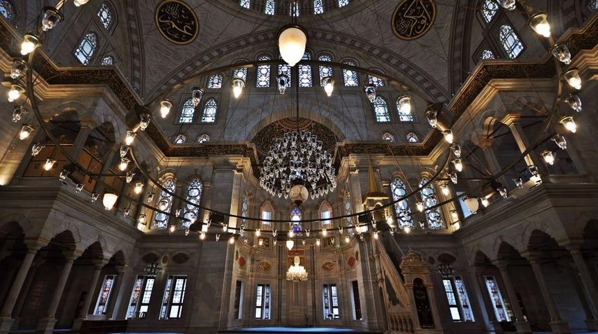 İLK TERAVİH NAMAZI saat ka&ccedil;ta? 22 Mart 2023  İstanbul, Ankara, İzmir il il teravih namazı saati vakti