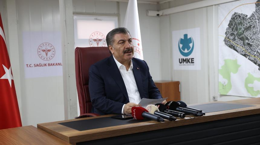 Son dakika: Deprem yaşanan b&ouml;lgelerde salgın riski var mı? Bakan Koca'dan net a&ccedil;ıklama