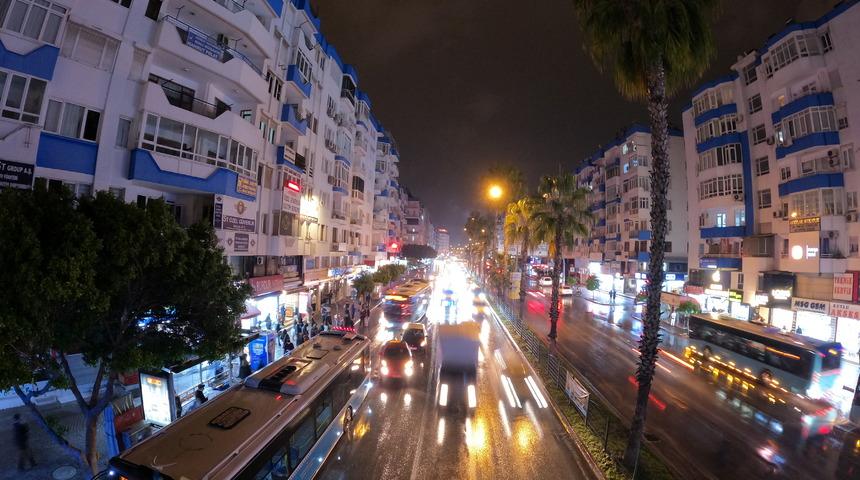 Antalya'da sağanak etkili oldu