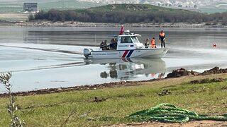 Şanlıurfa'da tırıyla sele kapılan sürücüyü arama çalışmaları sürüyor