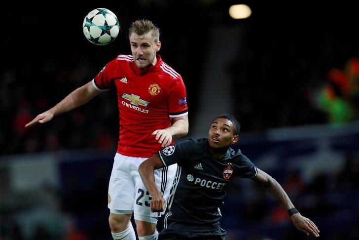 Van Persie gidiyor, yıldız isimler geliyor G4