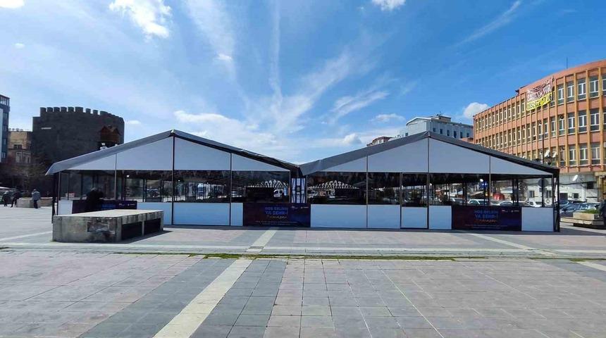 Diyarbakır&rsquo;da &uuml;&ccedil; ayrı yerde iftar &ccedil;adırı kuruldu