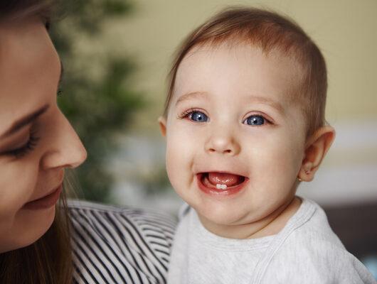 Bebekler kaç aylıkken diş çıkarır?