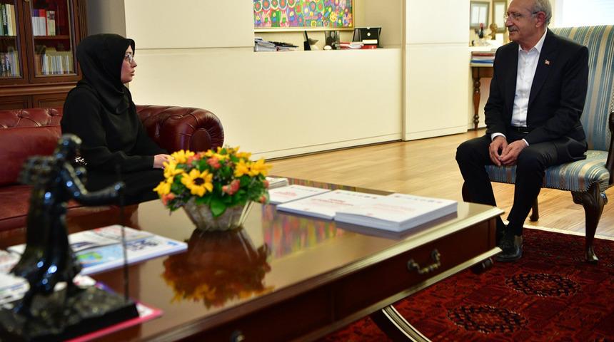 Sinan Ateş'in eşi Ayşe Ateş'ten Kılıçdaroğlu'na ziyaret! "Onu yanı başımdan ayırmayacağım"