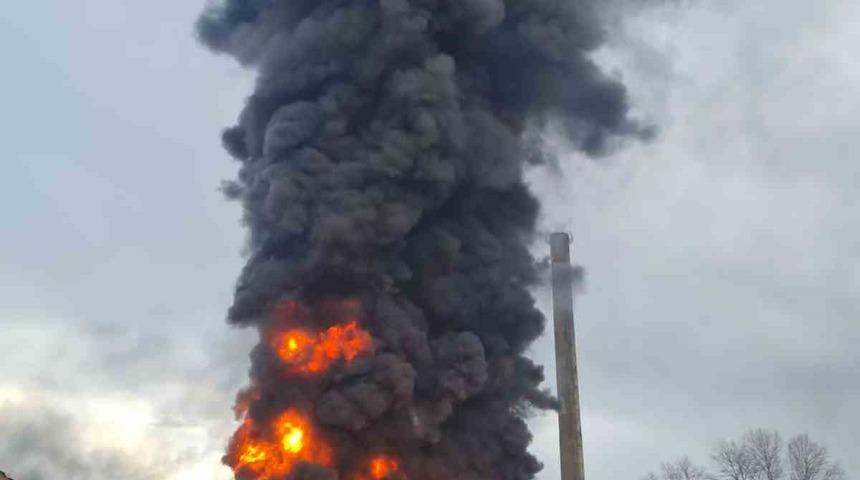 Artvin’in Kemalpaşa ilçesindeki ÇAYKUR Fabrikası’nda yangın