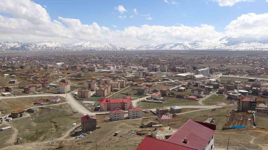 İran&rsquo;daki deprem Y&uuml;ksekova&rsquo;da da hissedildi