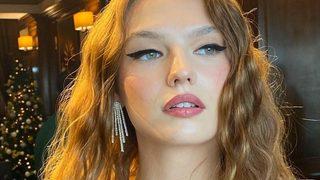 Nilsu Berfin Aktaş mini etekli pozuyla mest etti! Tatil fotoğrafına beğeni yağdı