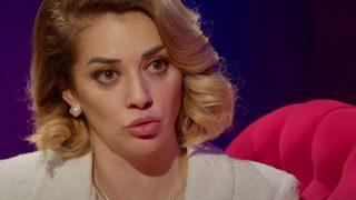 Katarsis'te akrabasının istismarını anlatan Feyza Altun zor anlar yaşadı! 'Çok küçüktüm, bacaklarım ıslanıyordu çişimi yaptım sanıyordum...'