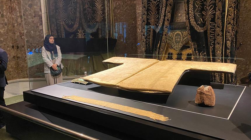 Hırka-i Şerif ziyarete açıldı