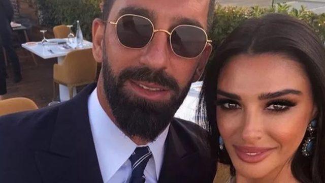 42 milyon TL'lik arabası çok konuşulmuştu! Aslıhan Doğan'ın hırkasının fiyatı dudak uçuklattı