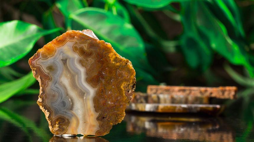 Akik taşı faydaları nedir, ne anlama gelir? Akik taşının özellikleri nelerdir, ne işe yarar?