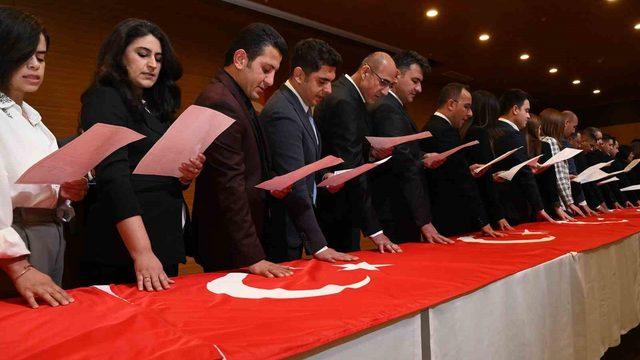 Manavgat Belediyesi’nde 30 yeni memur yemin ederek görevine başladı